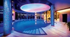 Im Pool des Wellnessbereiches relaxen. Quelle: Wellness in Lubniewice, Lebuser Seenlandschaft - beauty24 GmbH